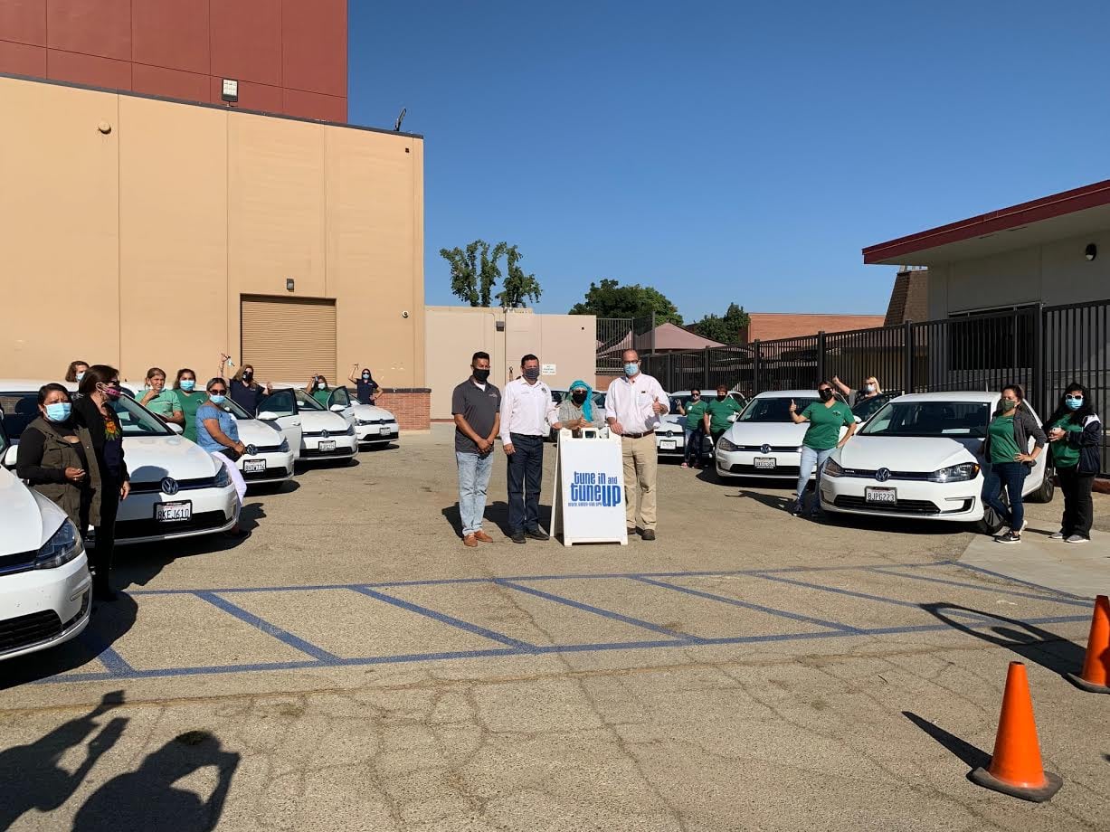 Assemblymember Salas Celebrates Clean Vehicle Giveaway in Kern County